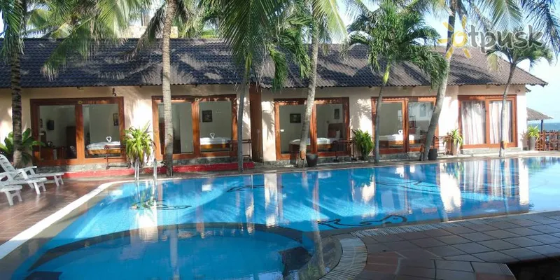 Фото отеля Sunrise Resort 2* Phan Thiet Vietnamas išorė ir baseinai