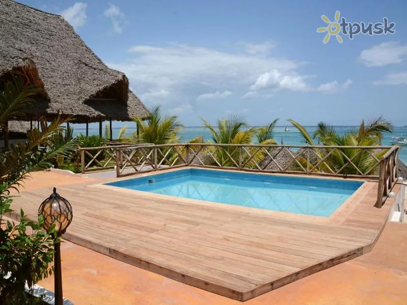 Фото отеля Almasi Beach Resort Kendwa 4* Kendva Tanzānija ārpuse un baseini