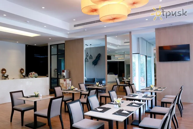 Фото отеля Louis Tavern 3* Бангкок Таиланд бары и рестораны