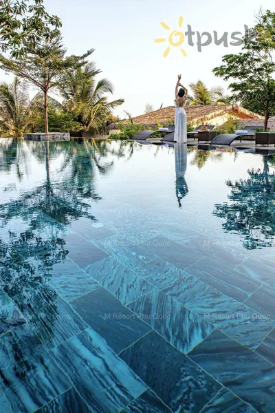 Фото отеля M Village Tropical Phu Quoc 4* о. Фукуок В'єтнам екстер'єр та басейни