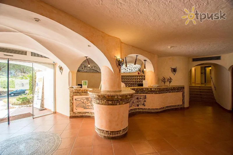 Фото отеля Cormorano Hotel 4* о. Сардинія Італія лобі та інтер'єр