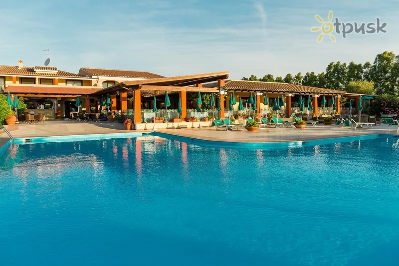 Фото отеля Club Hotel Orosei Beach 4* о. Сардинія Італія екстер'єр та басейни