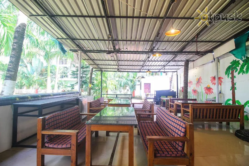 Фото отеля Morjim Grand Inn 3* Північний Гоа Індія бари та ресторани