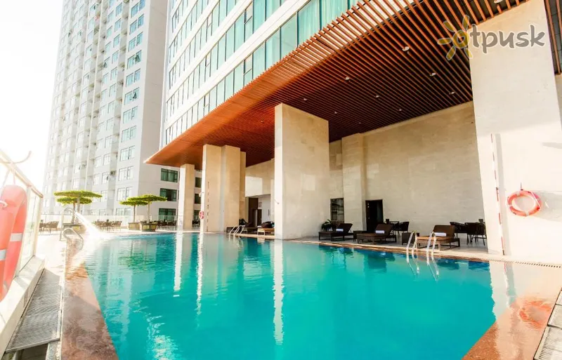 Фото отеля Muong Thanh Luxury Vien Trieu 5* Нячанг В'єтнам екстер'єр та басейни