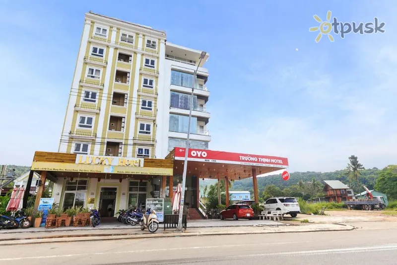 Фото отеля Truong Thinh Hotel 2* о. Фукуок Вьетнам экстерьер и бассейны