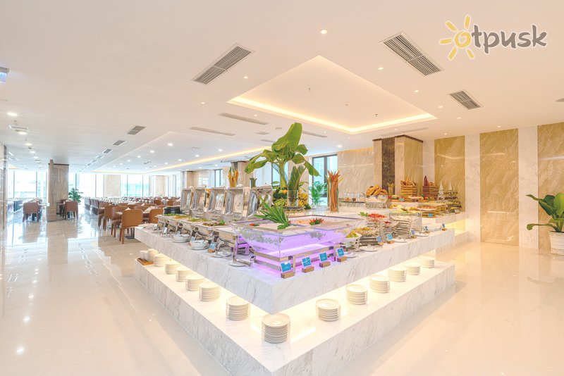 Фото отеля Gonsala Hotel Nha Trang 4* Нячанг Вьетнам бары и рестораны