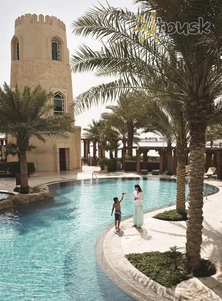 Фото отеля Four Seasons Hotel Doha 5* Doha Kataras išorė ir baseinai