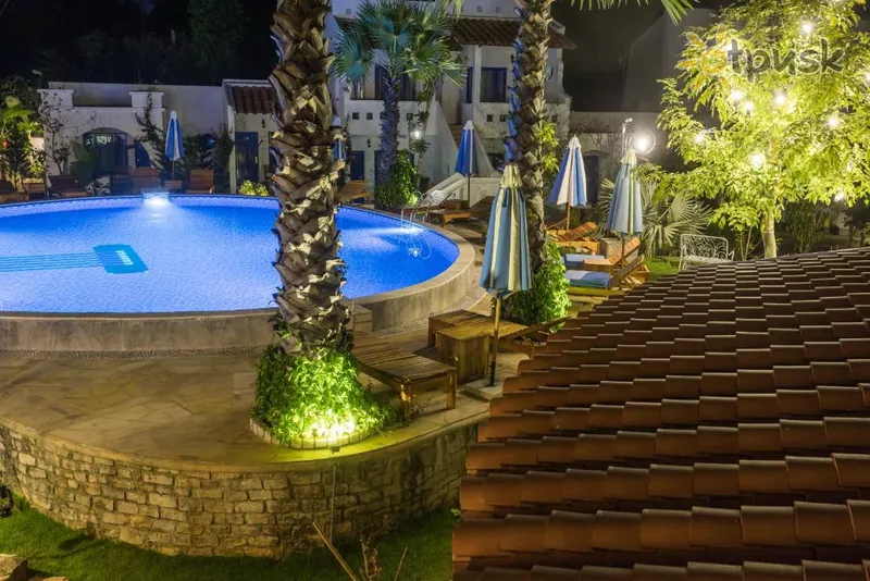 Фото отеля Isabella Resort 3* о. Фукуок В'єтнам екстер'єр та басейни