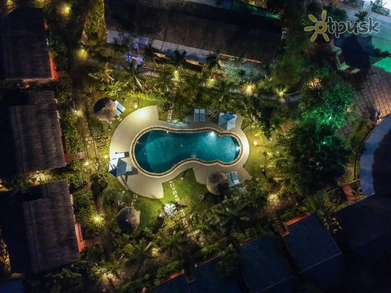 Фото отеля Cottage Village 3* о. Фукуок В'єтнам екстер'єр та басейни