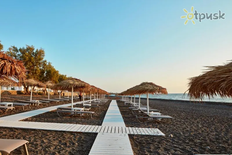 Фото отеля Costa Grand Resort & Spa 5* о. Санторіні Греція пляж