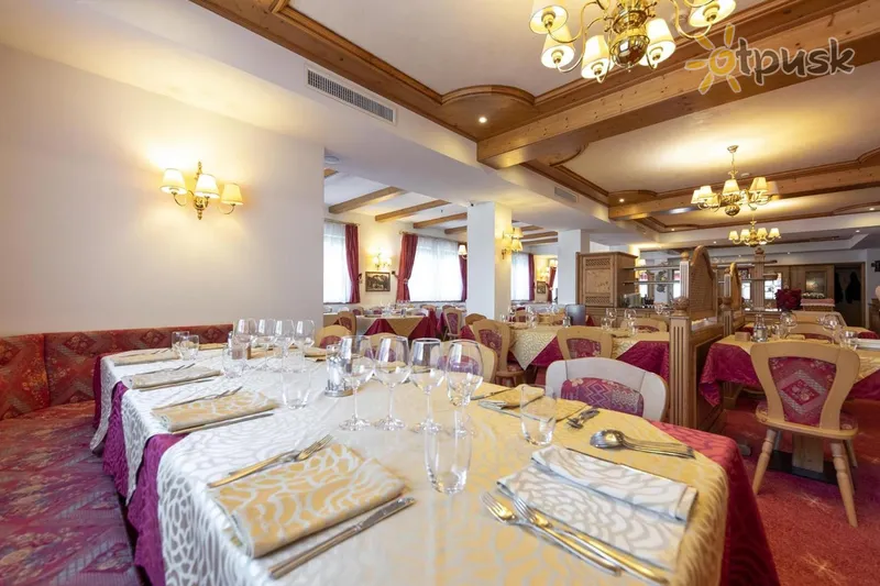 Фото отеля Cristallo 3* Канацея Італія бари та ресторани