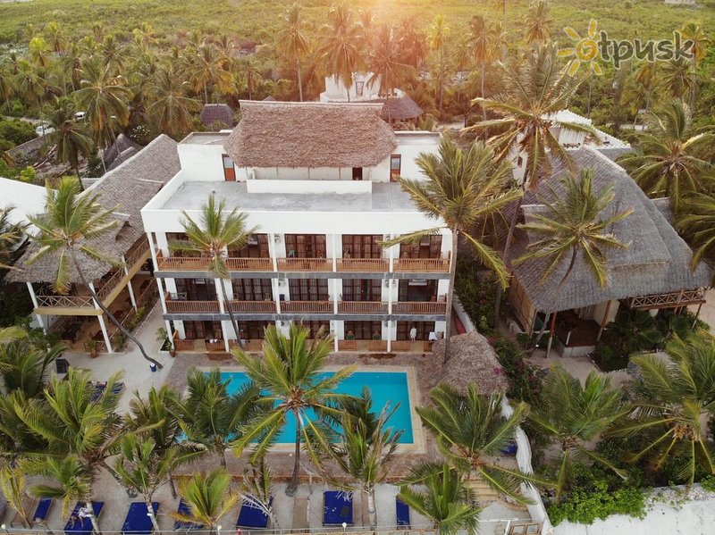 Фото отеля Miramont Retreat Zanzibar 3* Пвани Мчангани Танзания экстерьер и бассейны