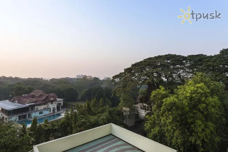 Фото отеля Chatrium Hotel Royal Lake Yangon 5* Янгон М'янма екстер'єр та басейни