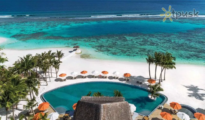 Фото отеля Oblu Select Lobigili 5* Šiaurės Malės atolas Maldyvai išorė ir baseinai