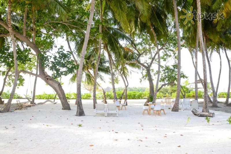 Фото отеля Portia Hotel 3* Північний Мале Атол Мальдіви пляж