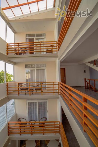 Фото отеля Kuredhi Beach Inn 3* Южный Мале Атолл Мальдивы экстерьер и бассейны
