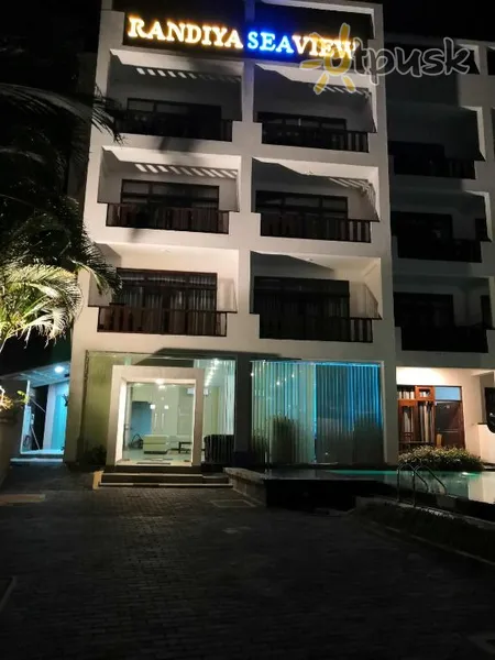 Фото отеля Randiya Sea View Hotel 4* Міріса Шрі Ланка екстер'єр та басейни