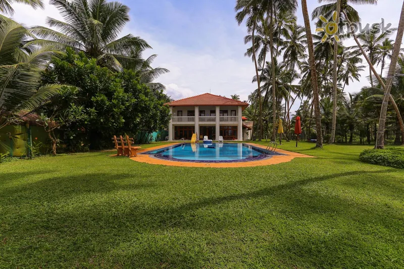 Фото отеля Palm Beach Villa Wadduwa 4* Wadduwa Šri Lanka išorė ir baseinai