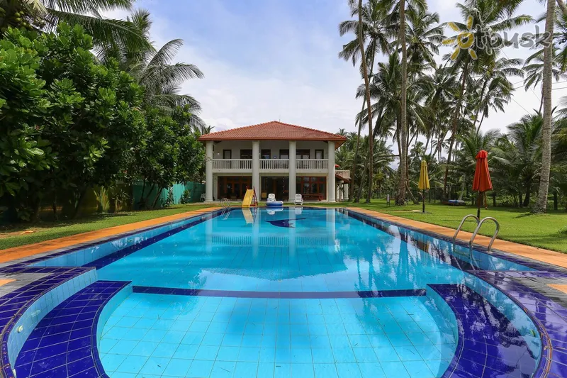 Фото отеля Palm Beach Villa Wadduwa 4* Wadduwa Šri Lanka išorė ir baseinai