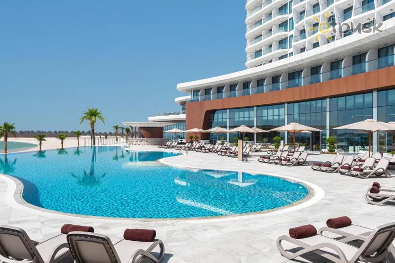 Фото отеля Hampton by Hilton Marjan Island 4* Рас Аль-Хайма ОАЕ екстер'єр та басейни
