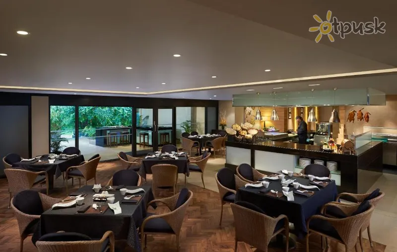 Фото отеля Cinnamon Grand Hotel Colombo 5* Коломбо Шри-Ланка бары и рестораны
