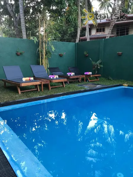 Фото отеля Crescent Resort 3* Унаватуна Шрі Ланка екстер'єр та басейни