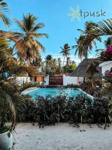 Фото отеля The Golden Blue Luxury Hotel 4* Bweju Tanzānija ārpuse un baseini