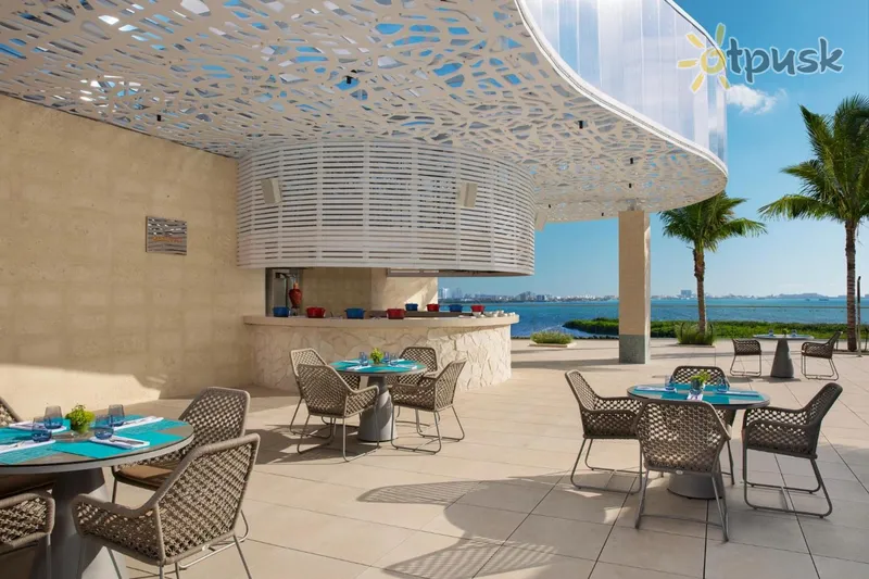 Фото отеля Breathless Cancun Soul Resort & Spa 5* Канкун Мексика бари та ресторани