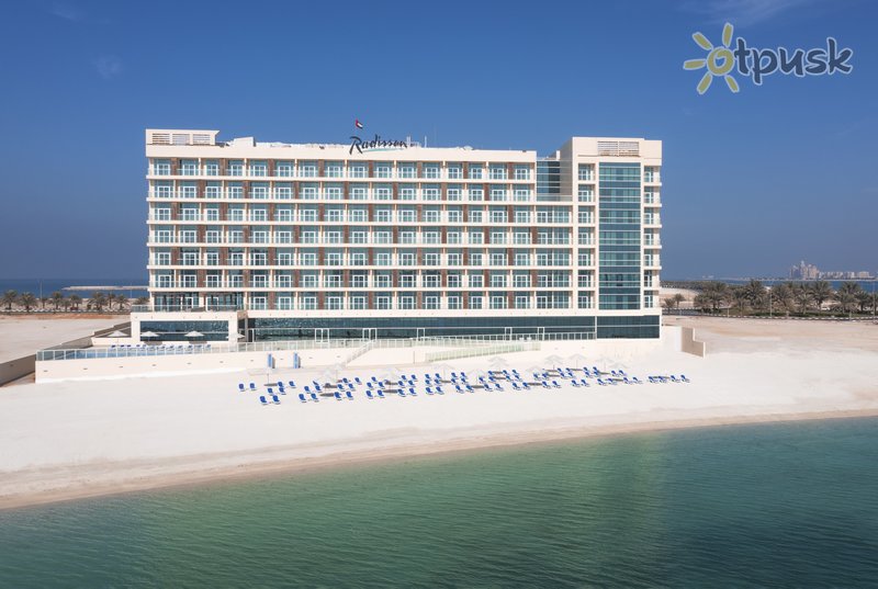 Фото отеля Radisson Resort Ras Al Khaimah Marjan Island 4* Рас Аль-Хайма ОАЭ экстерьер и бассейны