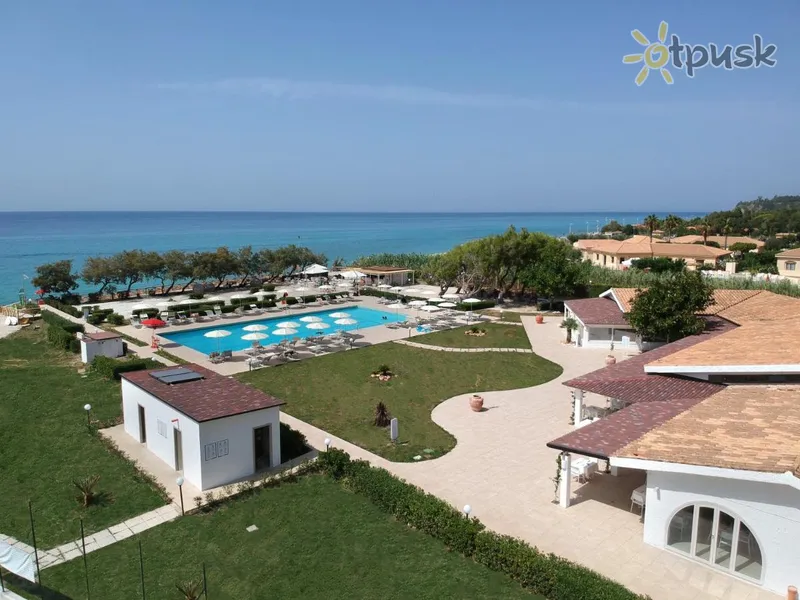 Фото отеля VOI Tropea Beach Resort 4* Калабрия Италия экстерьер и бассейны
