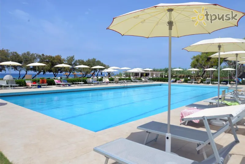 Фото отеля VOI Tropea Beach Resort 4* Калабрія Італія екстер'єр та басейни