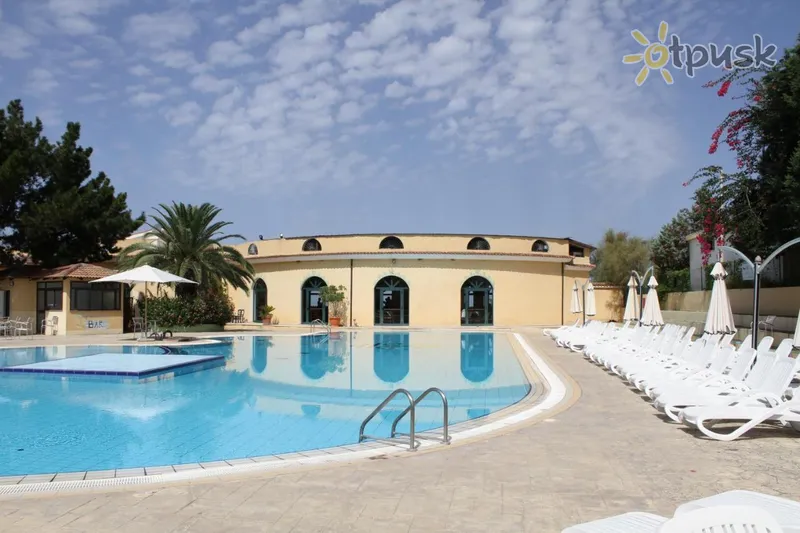Фото отеля Green Garden Club 3* Калабрія Італія екстер'єр та басейни