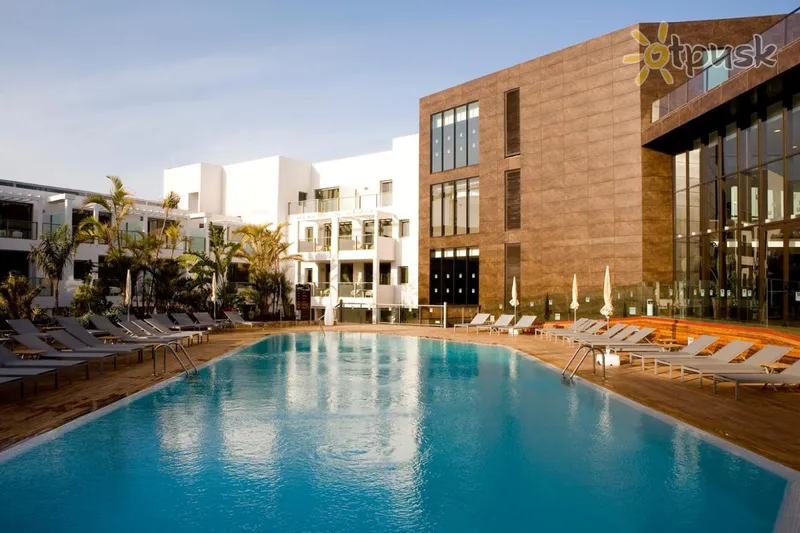 Фото отеля R2 Bahia Playa Design Hotel & Spa 4* Fuerteventura (Kanarai) Ispanija išorė ir baseinai