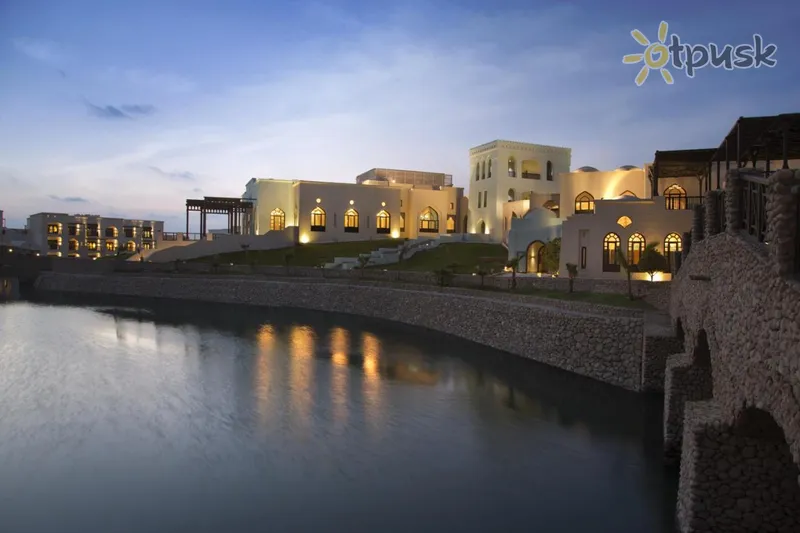 Фото отеля Salalah Rotana Resort 5* Салала Оман экстерьер и бассейны