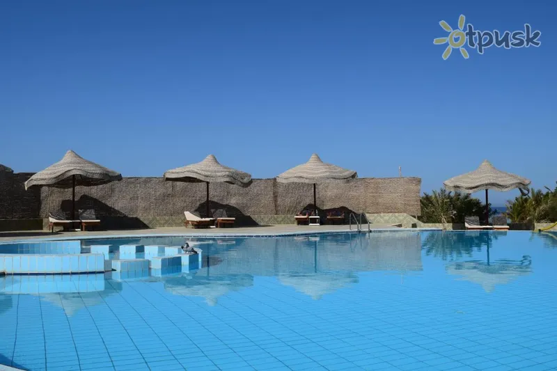 Фото отеля Mangrove Bay Resort 3* El Quseir Egiptas išorė ir baseinai