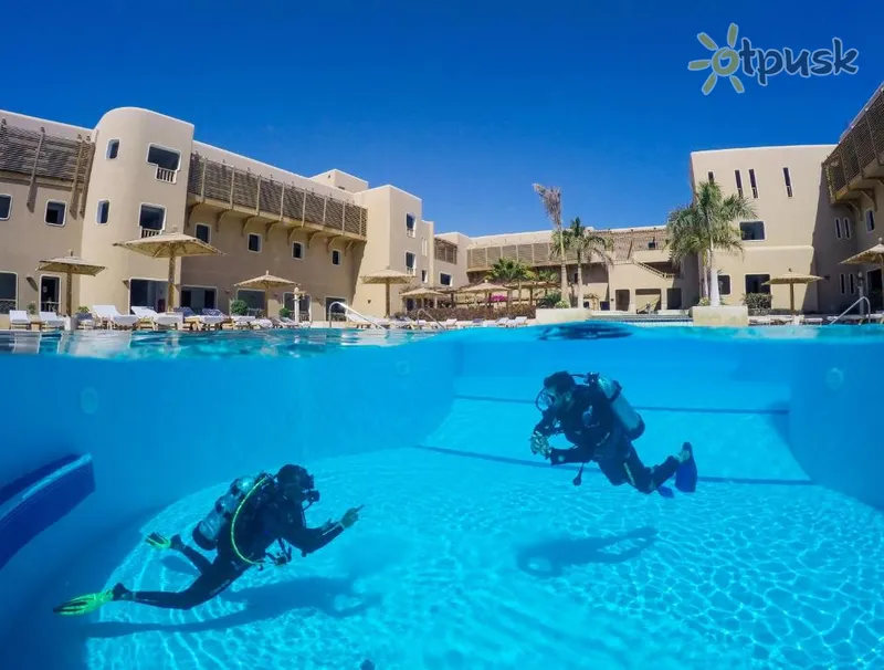 Фото отеля The Breakers Diving & Surfing Lodge 4* Сома Бэй Египет экстерьер и бассейны