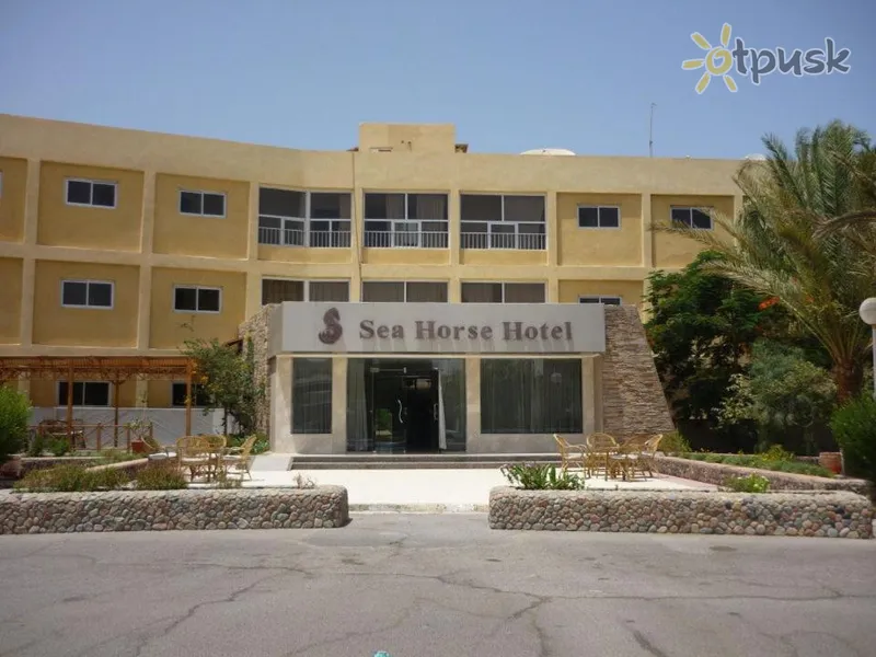 Фото отеля Sea Horse Hotel 3* Hurgada Egiptas išorė ir baseinai