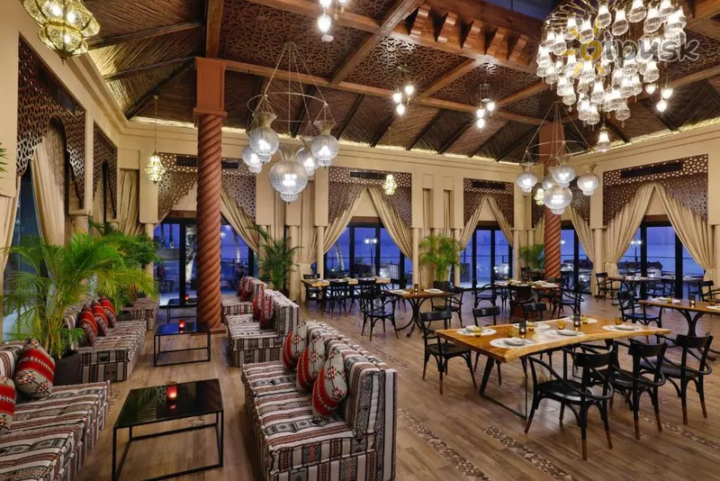 Фото отеля Anantara World Islands Dubai Resort 5* Дубай ОАЕ бари та ресторани