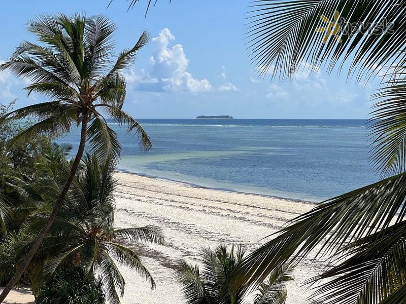 Фото отеля Sky & Sand Zanzibar Beach Resort 3* Пвани Мчангани Танзания пляж