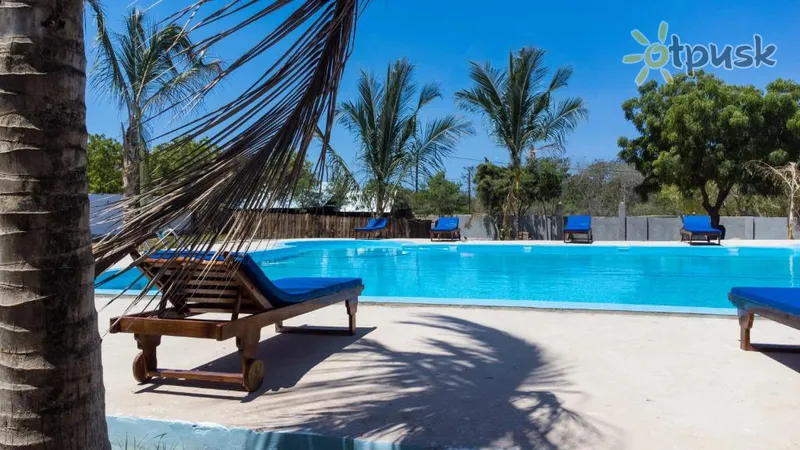 Фото отеля Malika Hotel Nungwi 4* Нунгві Танзанія екстер'єр та басейни