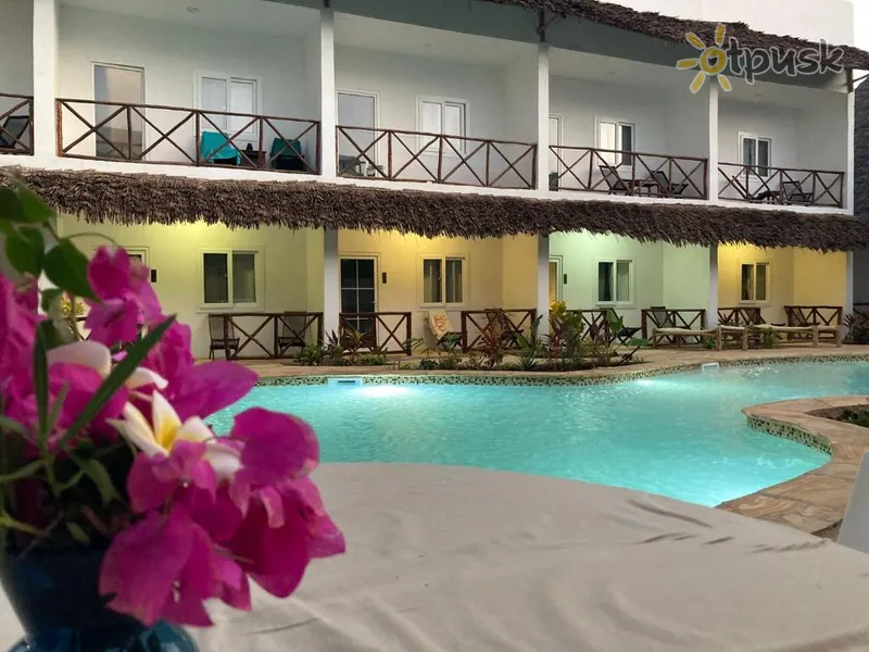 Фото отеля Kibanda Lodge 3* Нунгві Танзанія екстер'єр та басейни