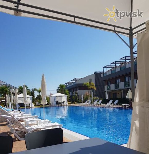 Фото отеля Veranda Beach Suites Boutique 3* Анталия Турция экстерьер и бассейны