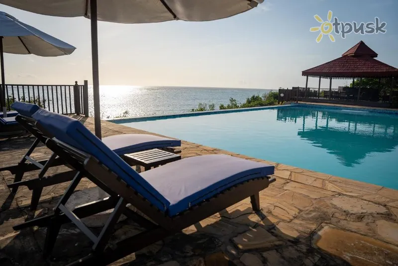 Фото отеля Horizon Sultan Palace 5* Донгве Танзанія екстер'єр та басейни