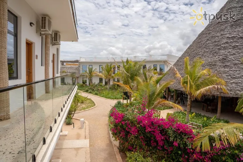 Фото отеля The One Resort 4* Макундучі Танзанія екстер'єр та басейни