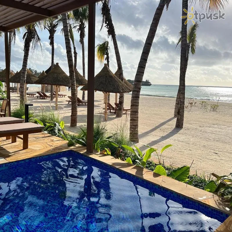 Фото отеля Toa Hotel & Spa 5* Понгве Танзанія пляж