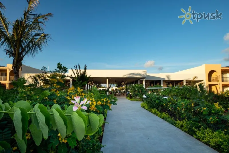 Фото отеля Emerald Zanzibar Resort & Spa 5* Matemve Tanzānija ārpuse un baseini