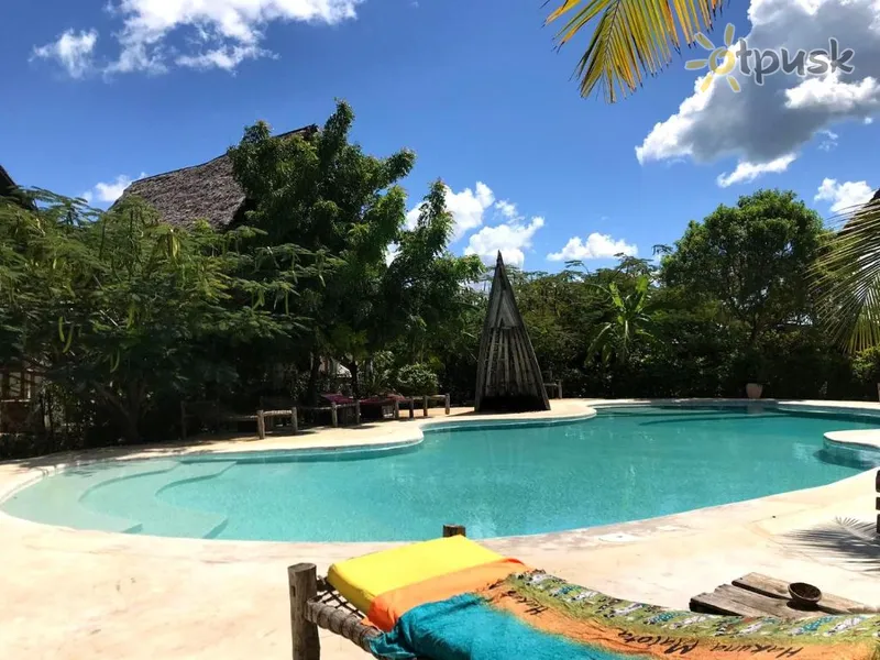 Фото отеля Breeze Residence Apartments 3* Ківенгва Танзанія екстер'єр та басейни