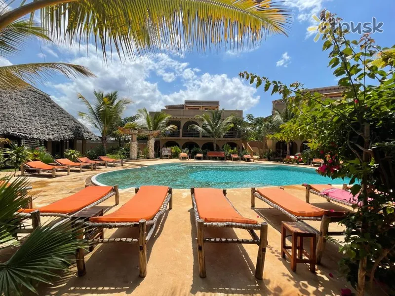 Фото отеля Lapili Residence Apartments 3* Кивенгва Танзания экстерьер и бассейны