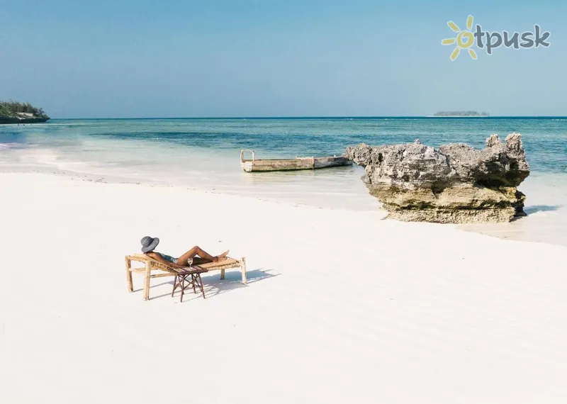 Фото отеля Sunshine Bay Zanzibar Beach Hotel 4* Матемві Танзанія пляж