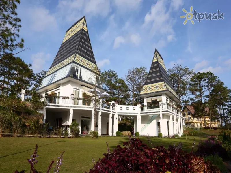 Фото отеля Binh An Village Resort Dalat 5* Далат Вьетнам экстерьер и бассейны